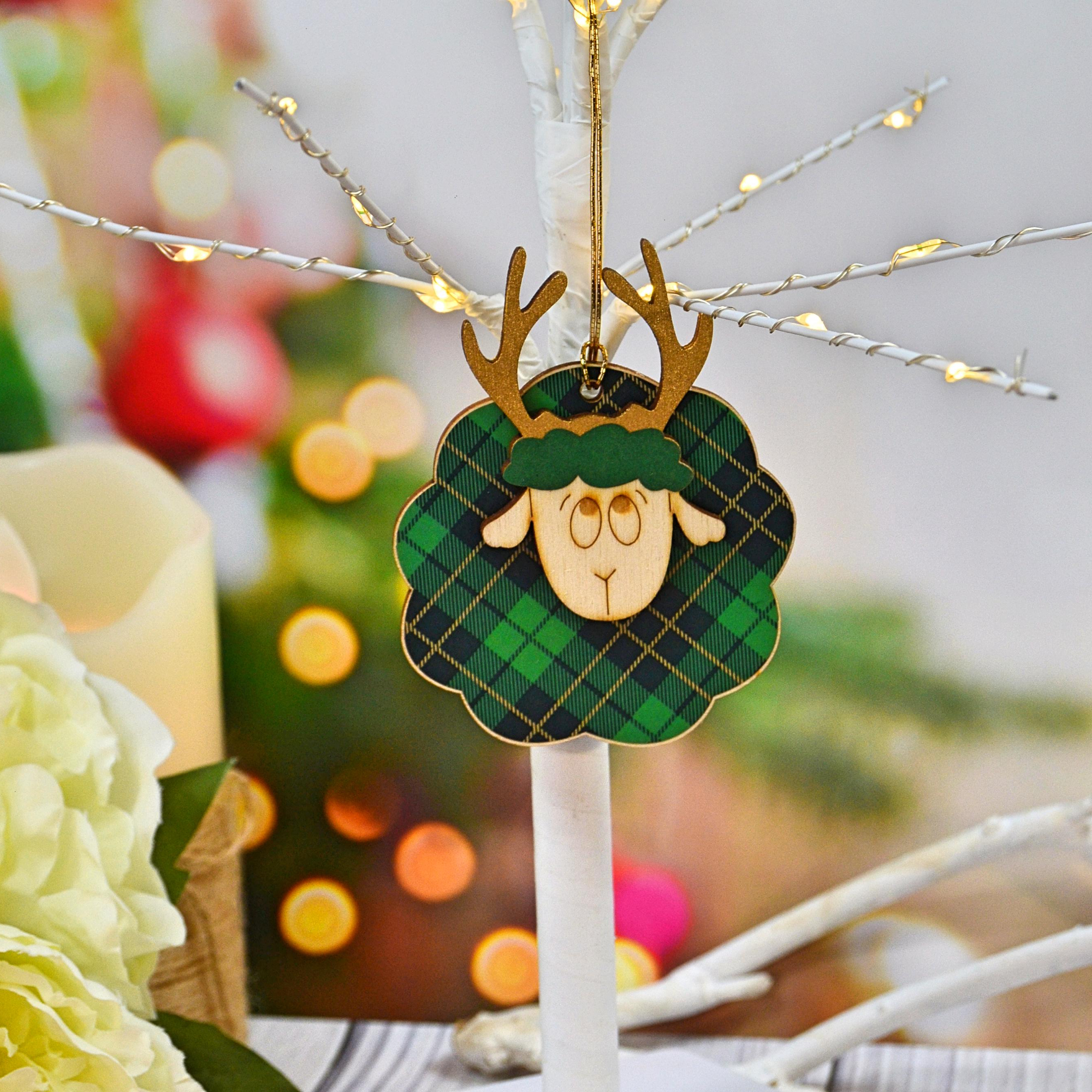 Merry Sheep Gregor mit Geweih