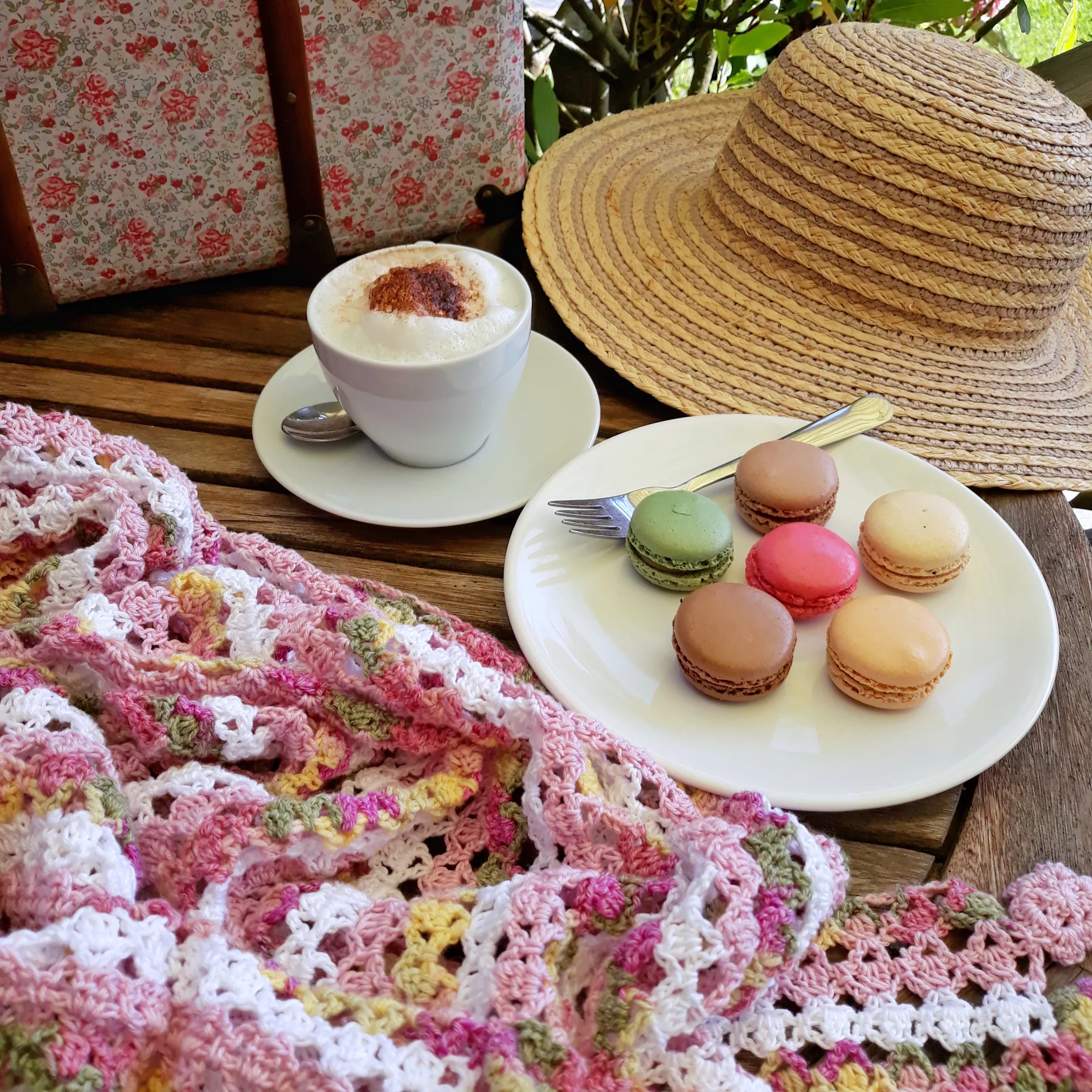 Mit Macarons zum Kaffeekränzchen Mit Macarons zum Kaffeekränzchen
