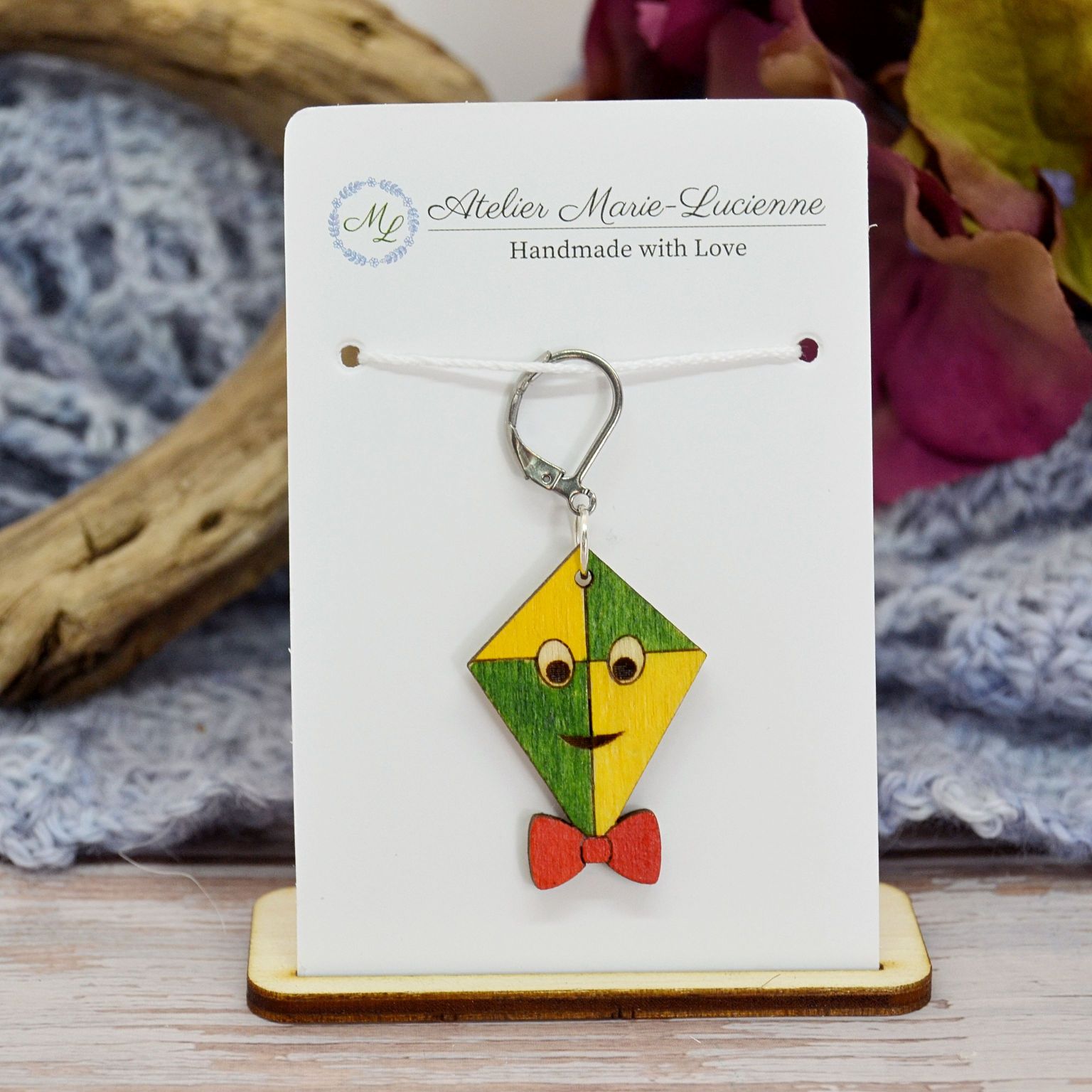 Holzmaschenmarkierer Drache an Backing Card