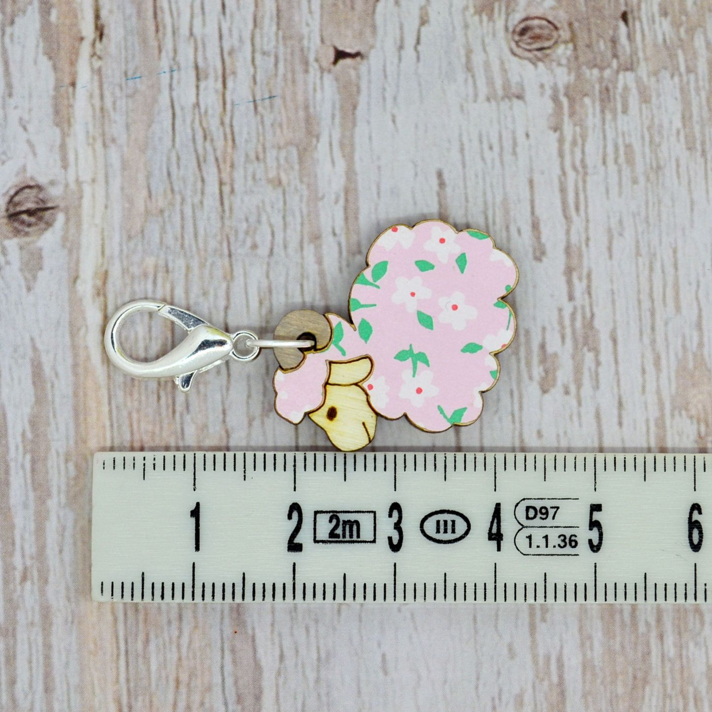 Holzmaschenmarkierer "Böckchen" an Lineal