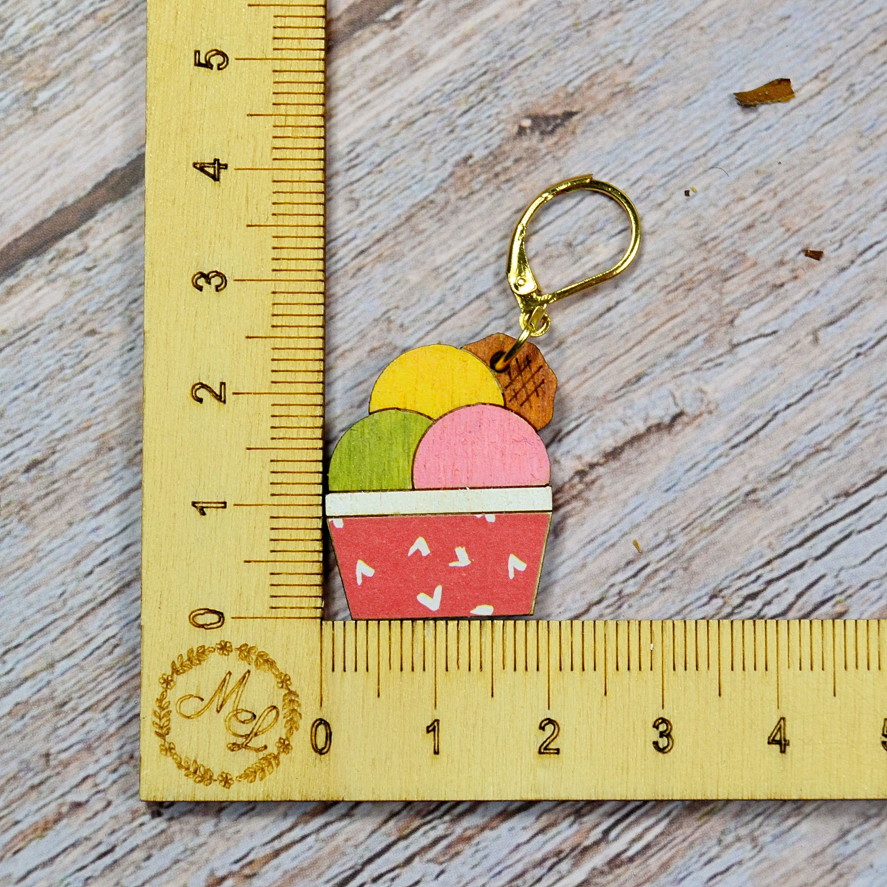 Holzmaschenmarkierer Eisbecher an Lineal